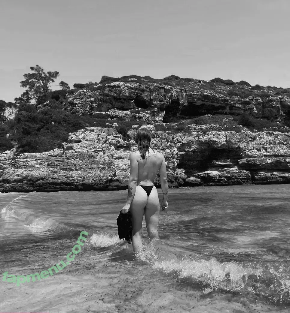 Jules Vogel nude photo #0024 (julesvogel)