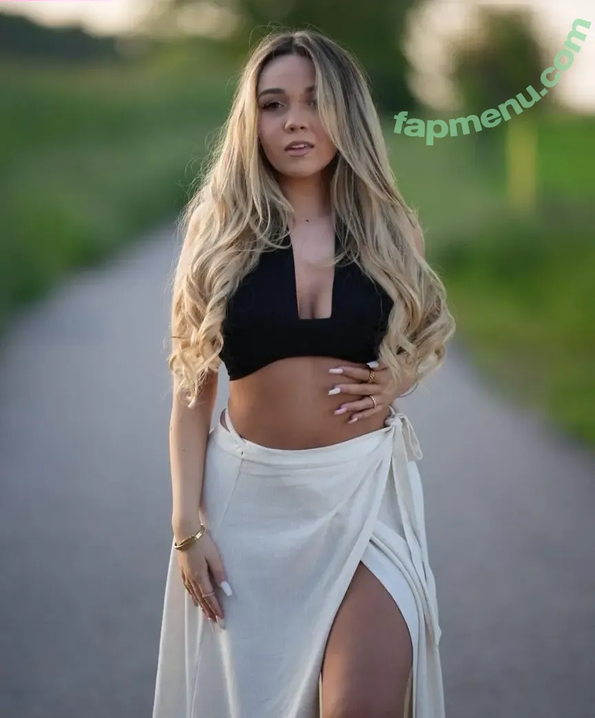 Julesboringlife nude photo #0057 (sarahtoninx9_)