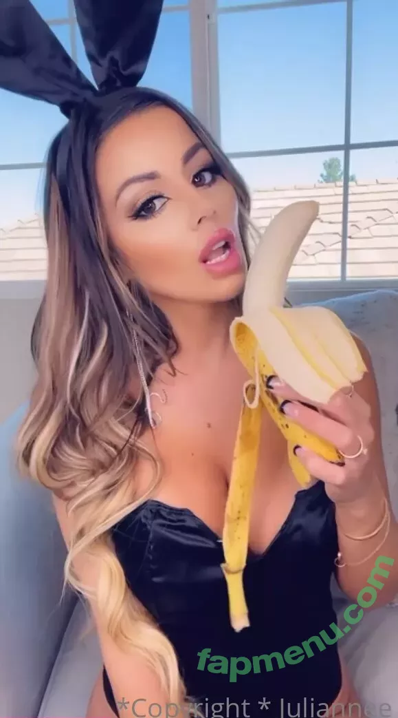 Juli.annee nude photo #0171 (juli_anneelk / juliannee)