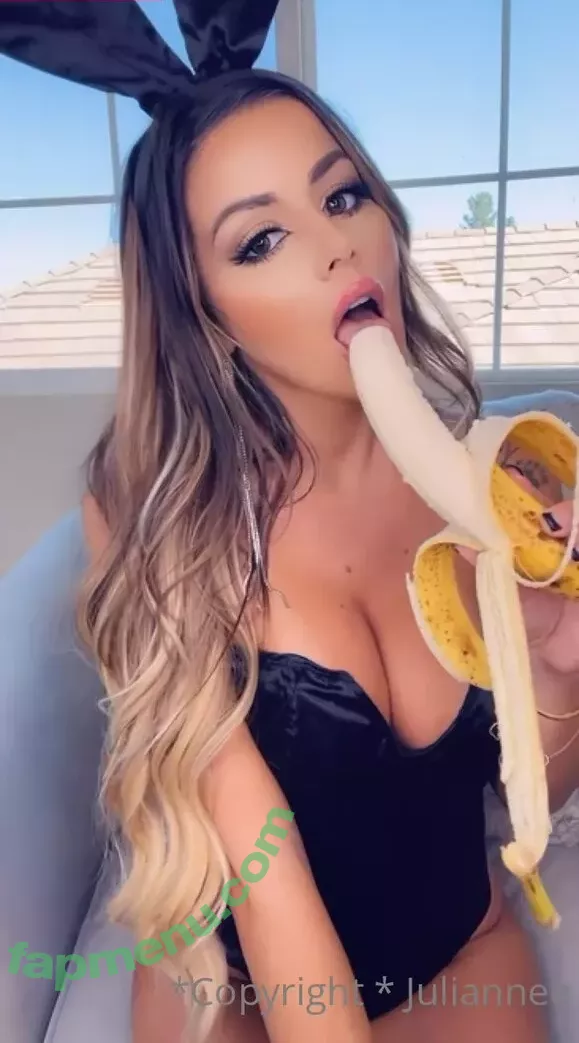 Juli.annee nude photo #0172 (juli_anneelk / juliannee)