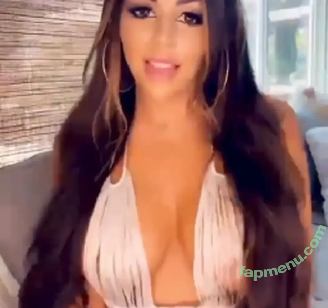 Juli.annee nude photo #0447 (juli_anneelk / juliannee)