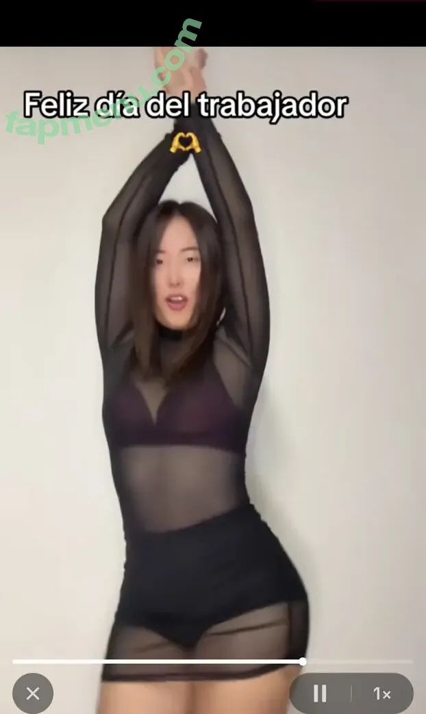 Juli.coreana nude photo #0002 (Juli coreana)