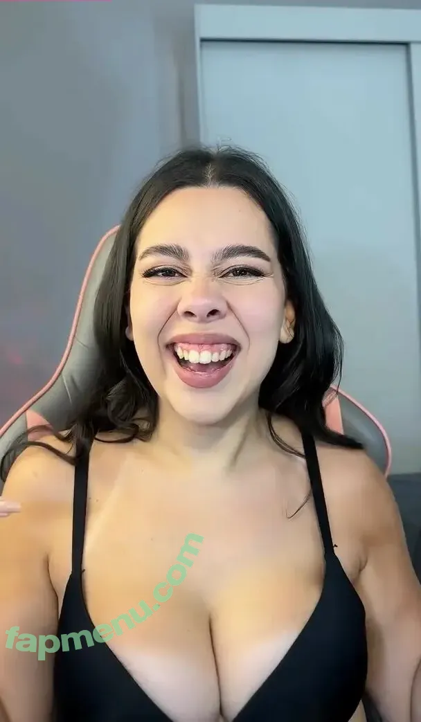 Julia Alvarenga nude photo #0091 (julinhafuracaoo / kjuliak)