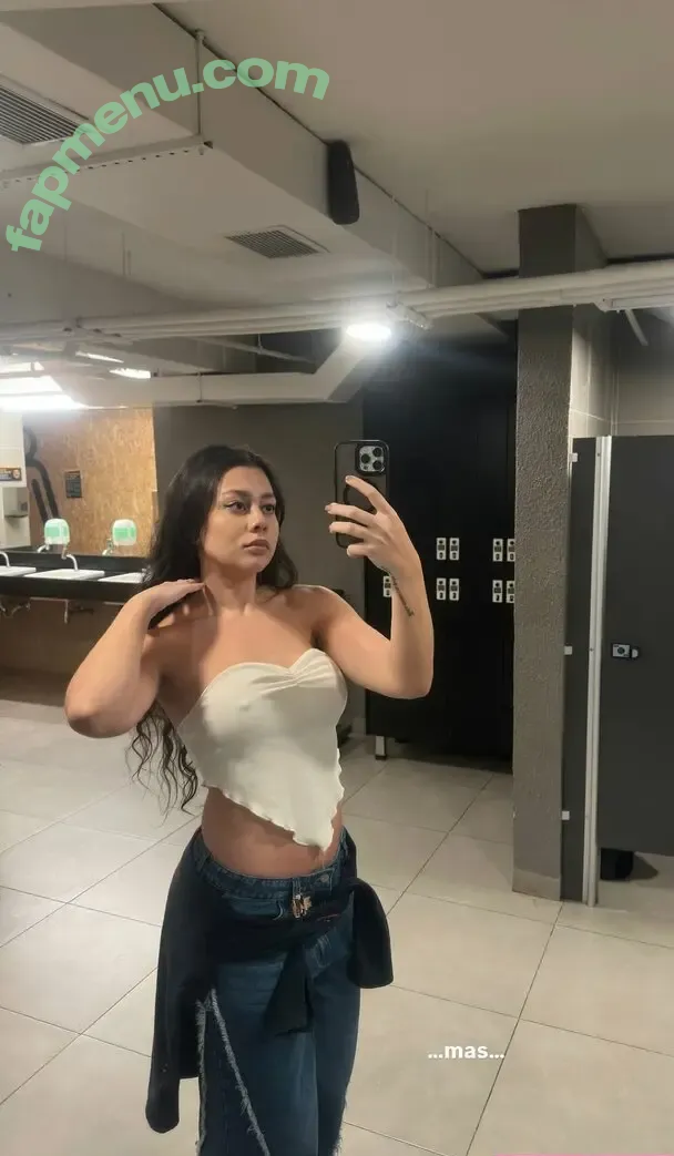 Julia Alvarenga nude photo #0098 (julinhafuracaoo / kjuliak)