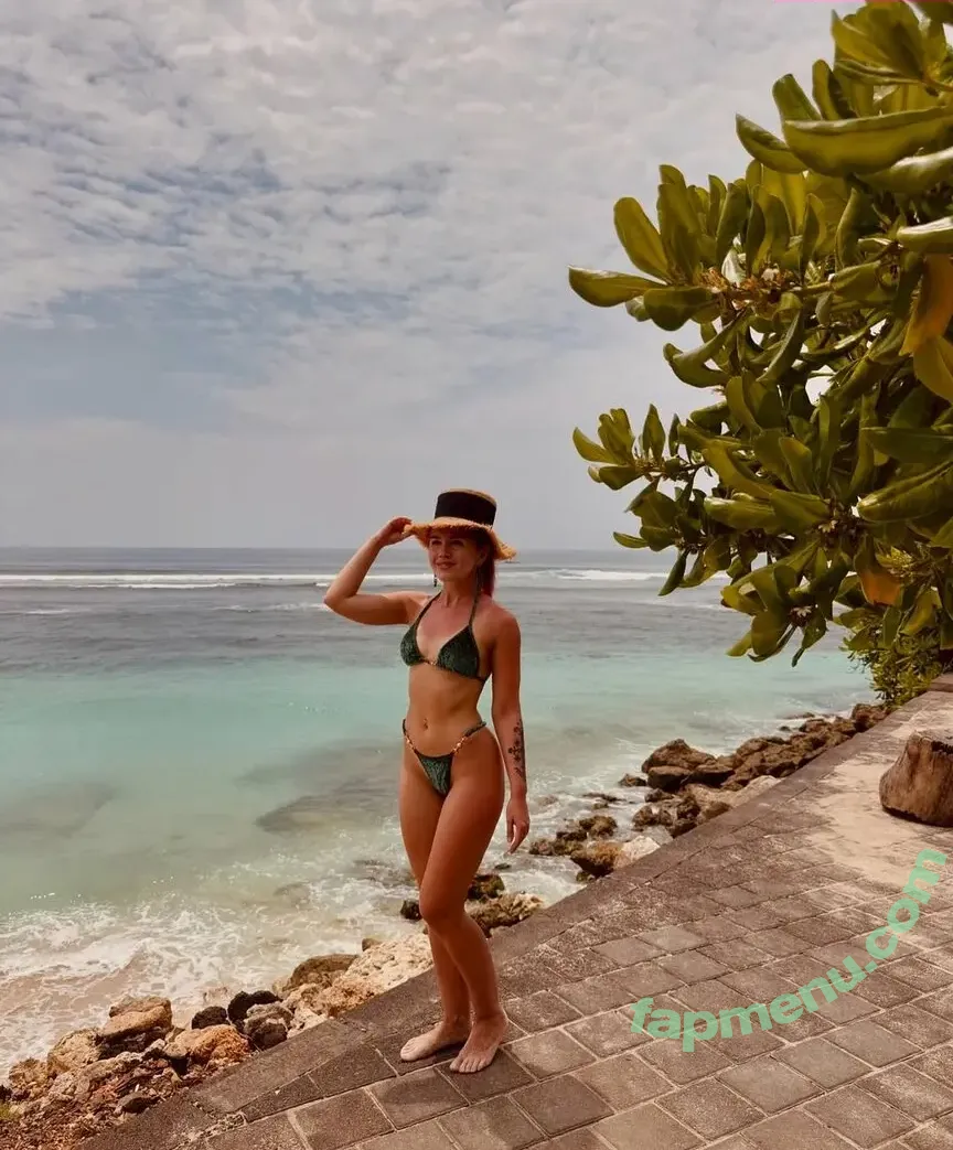 Julia Filament nude photo #0004 (juliafilament)
