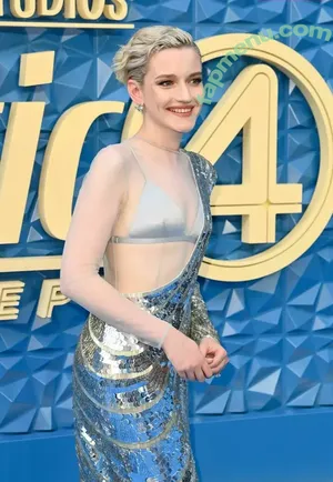 Julia Garner / juliagarnerofficial / ztyg_29 nude photo #0225