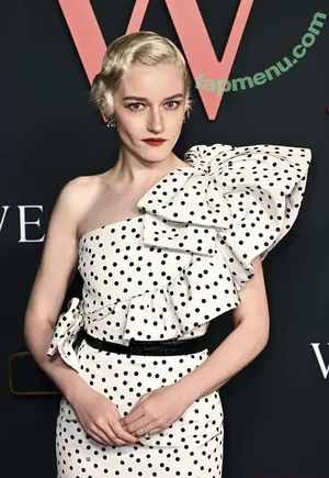 Julia Garner / juliagarnerofficial / ztyg_29 nude photo #0252