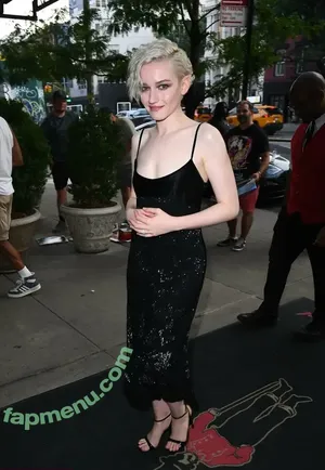 Julia Garner / juliagarnerofficial / ztyg_29 nude photo #0257