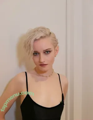 Julia Garner / juliagarnerofficial / ztyg_29 nude photo #0263