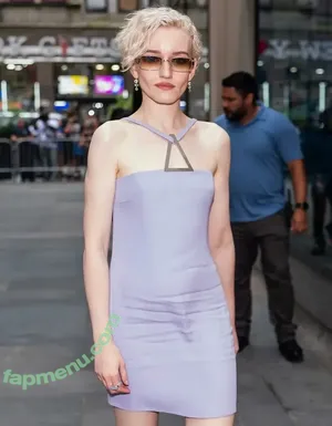 Julia Garner / juliagarnerofficial / ztyg_29 nude photo #0264