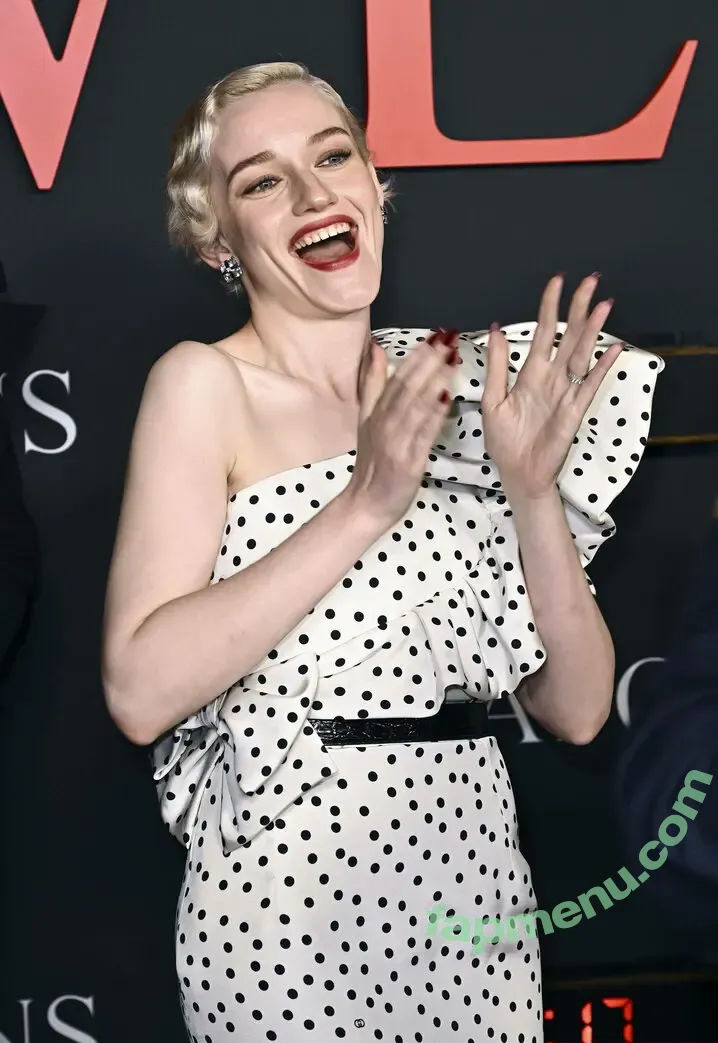Julia Garner nude photo #0254 (juliagarnerofficial / ztyg_29)