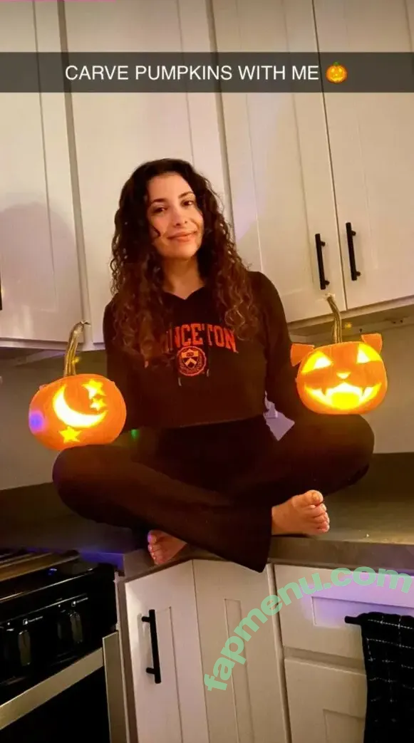 Julia Gilman nude photo #0002 (Julia Gilman)