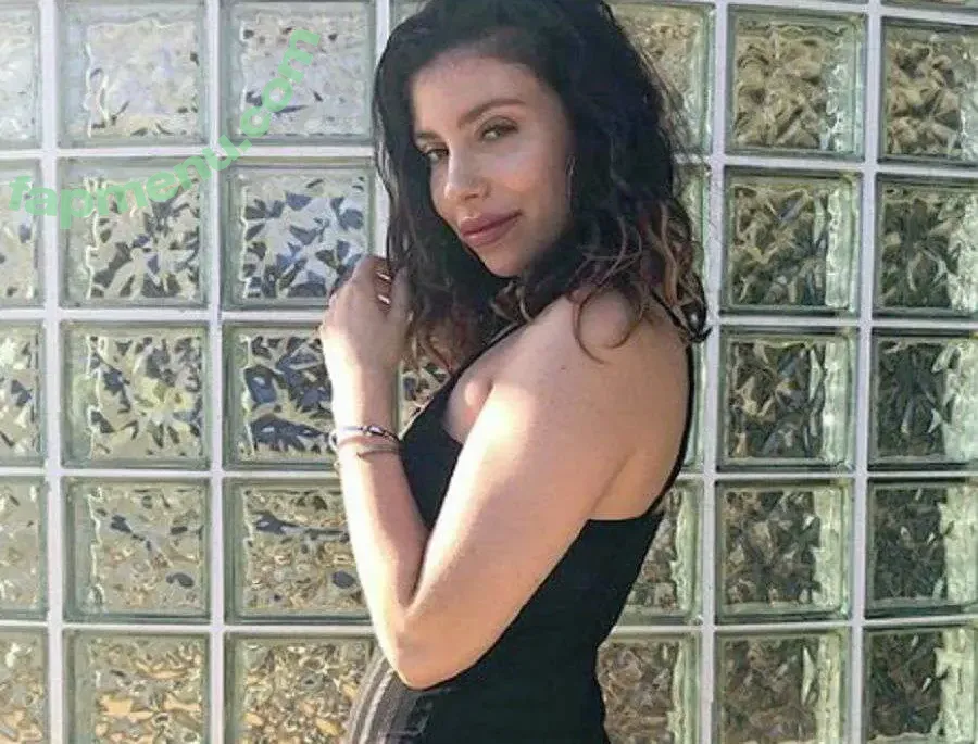 Julia Gilman nude photo #0004 (Julia Gilman)