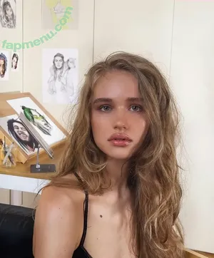  nude photo #0003