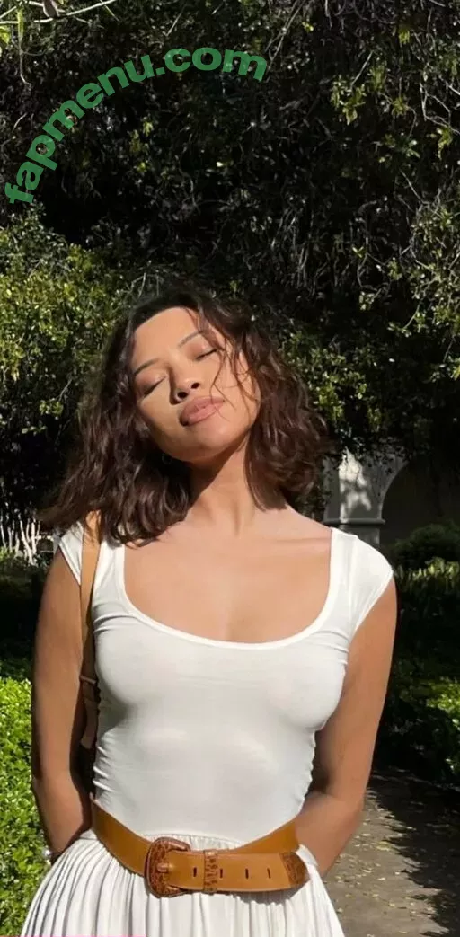Julia Kelly nude photo #0520 (missjuliakelly / thesophiakelly)