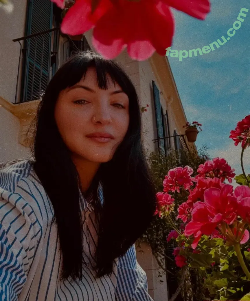 Julia Michaels nude photo #0021 (juliamichaels)