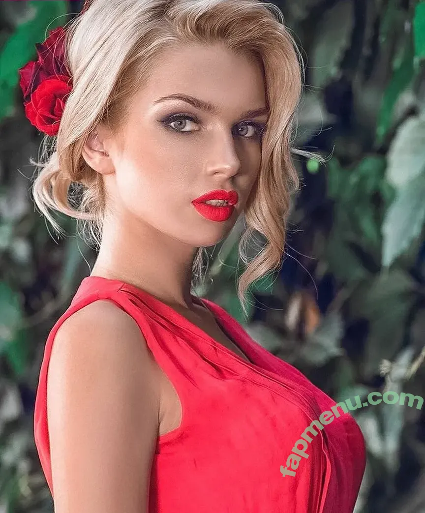 Julia Rebenok nude photo #0010 (Julia Rebenok)