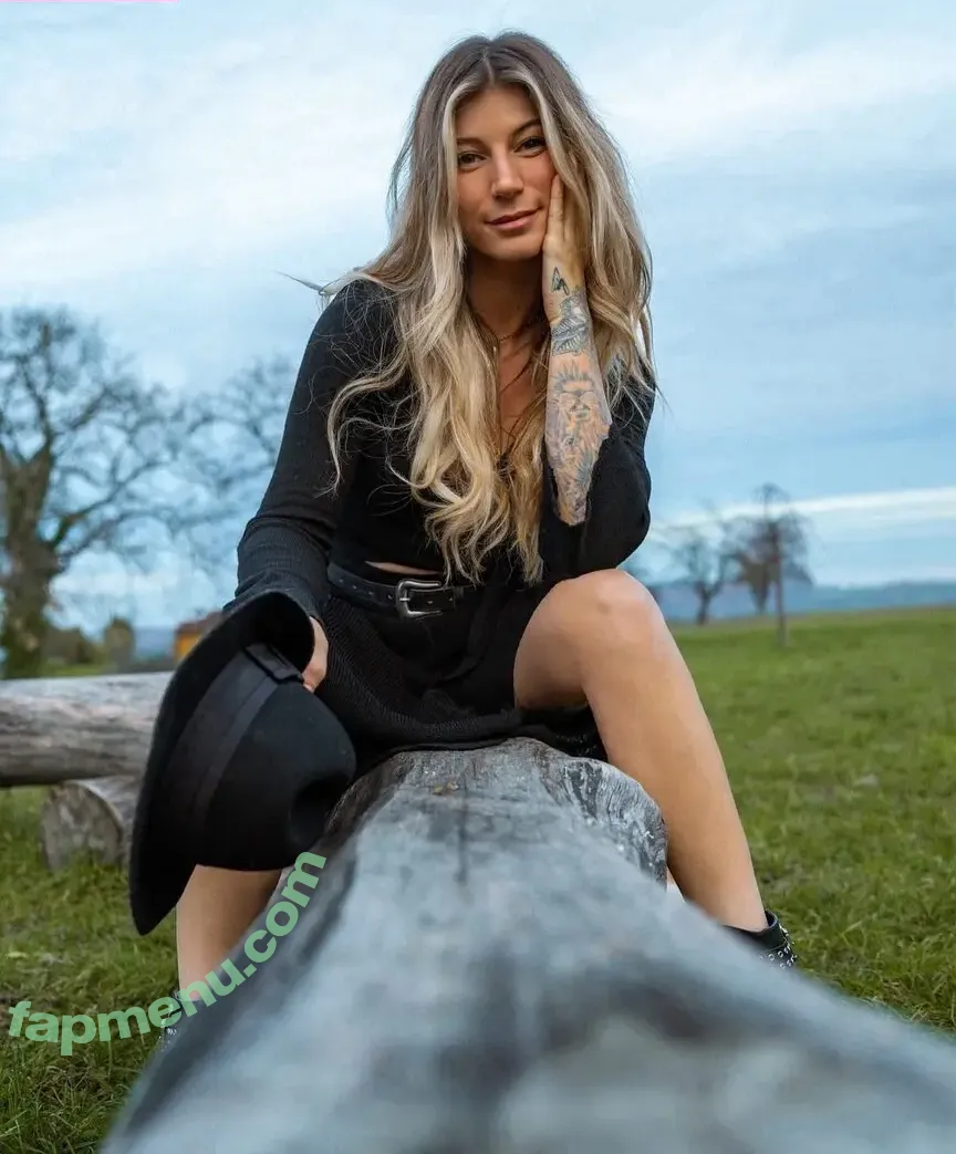 Julia Schäfer nude photo #0091 (Julia Schäfer)