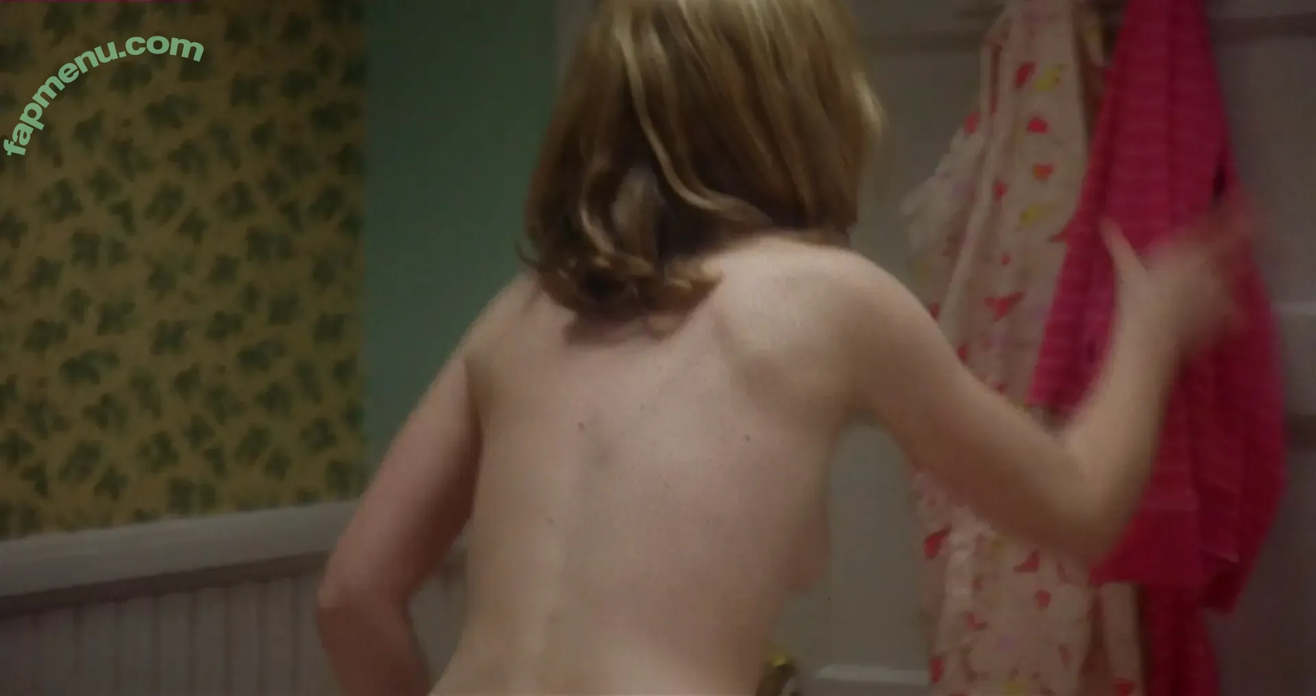 Julia Stiles nude photo #0178 (missjuliastiles)