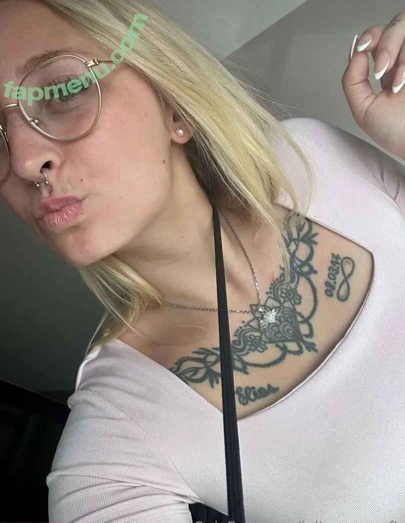 julia-vernunft nude photo #0003 (juliabwerner)