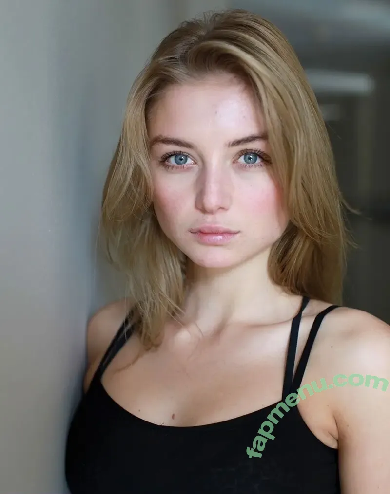 Julia Wulf nude photo #0633 (Juleslw)