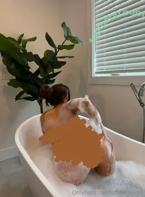  nude photo #0001