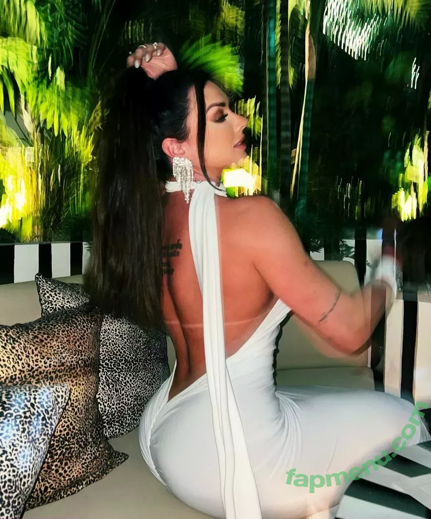 Juliana Salimeni nude photo #0049 (ex-panicat / jujusalimeni)