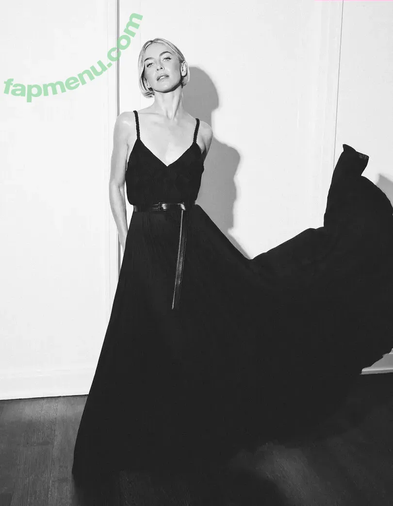 Julianne Hough nude photo #1626 (juleshough)