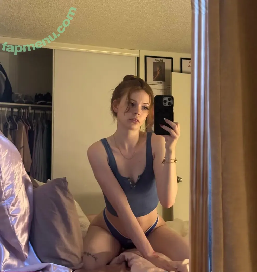 juliaraeee nude photo #0021 (juliaraeeee)
