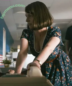 Julie Ann Emery / julieannemery nude photo #0017