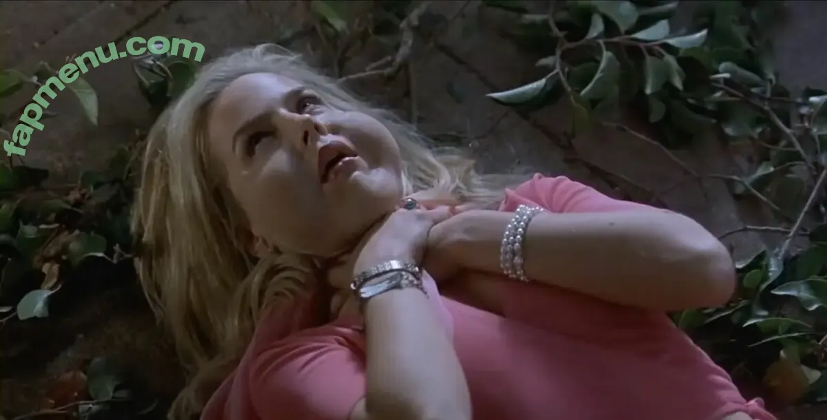 Julie Benz nude photo #0056 (juliebenzmft)
