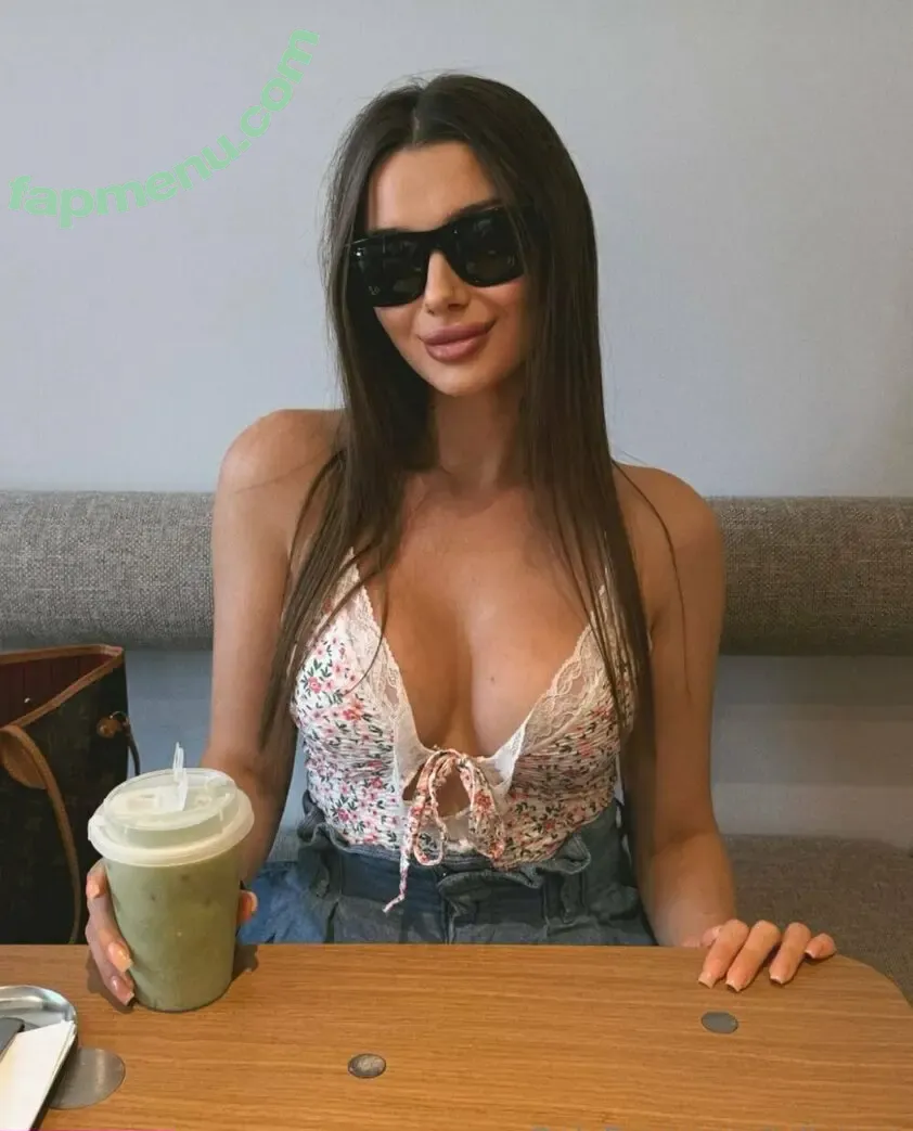 juliejess nude photo #0025 (juliejessofficial)