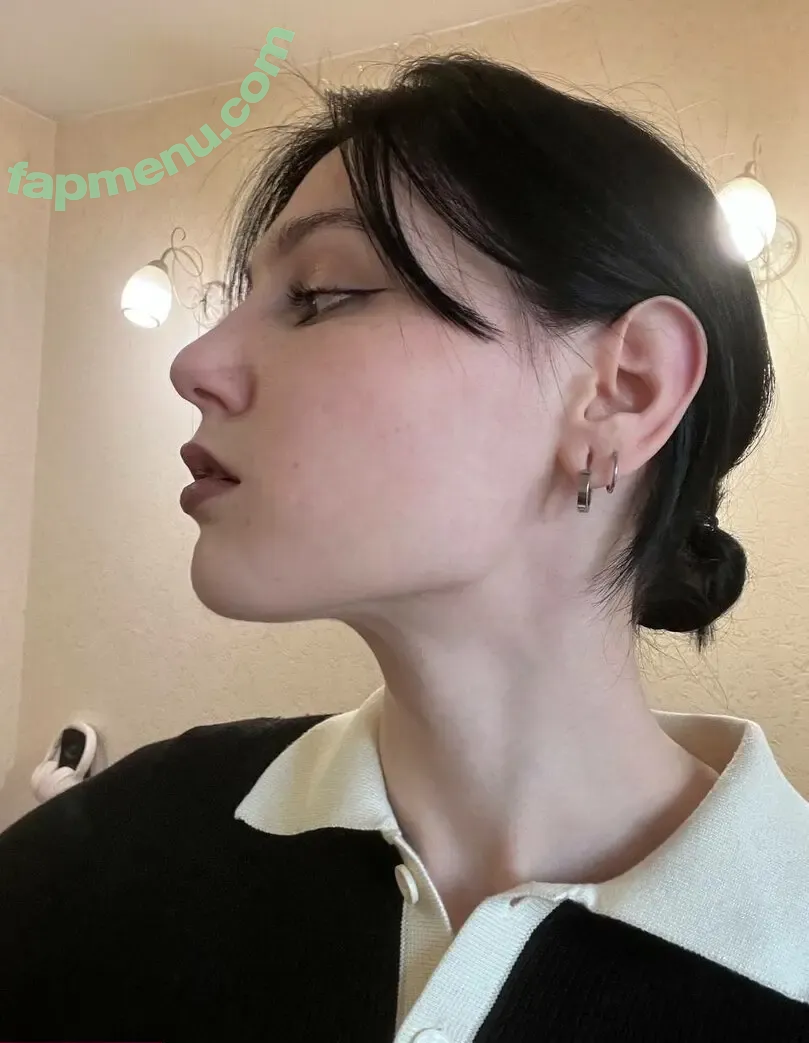 julsfuckwilton nude photo #0131 (Juls / julfuckwilton / julwilton)