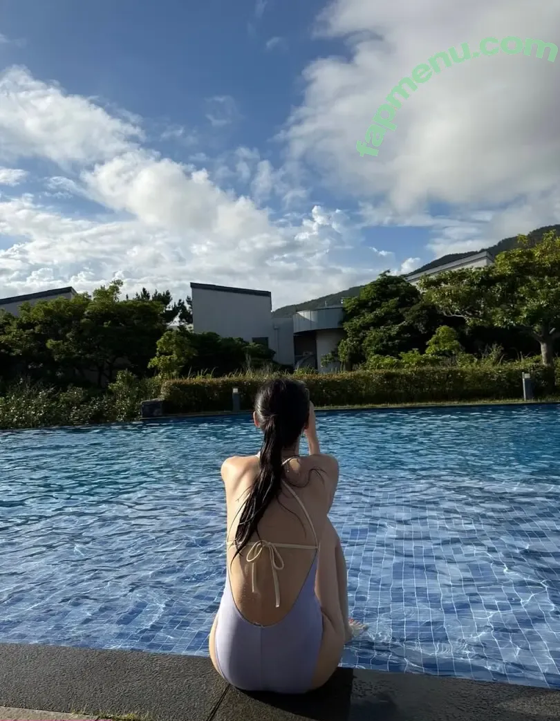 Jung Ho-yeon nude photo #0259 (hoooooyeony / xo_yeri)