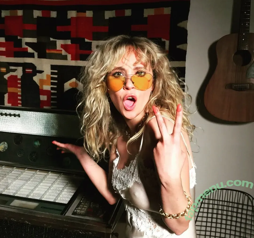 Juno Temple nude photo #0211 (junotemple)