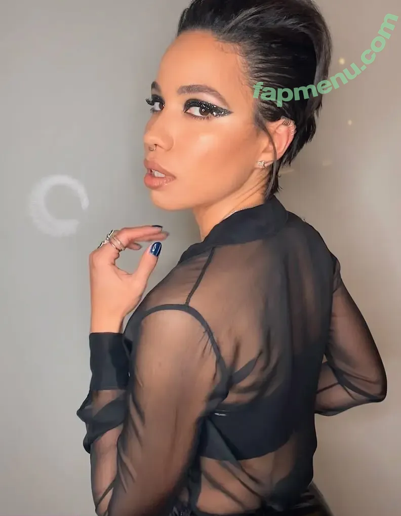 Jurnee Smollett-Bell nude photo #0029 (jurneesmollett)
