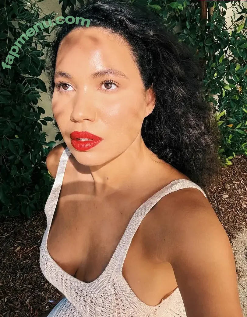Jurnee Smollett nude photo #0713 (jurneesmollett)