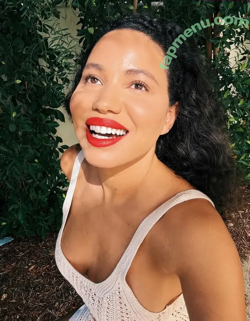 Jurnee Smollett nude photo #0714 (jurneesmollett)