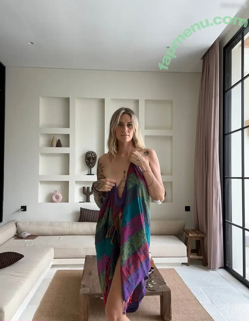 Justbeingcharli nude photo #0408 (Justbeingcharli)