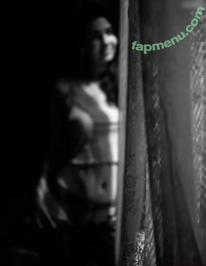 Justine Anne Crane nude photo #0095 (vewert.portraits)