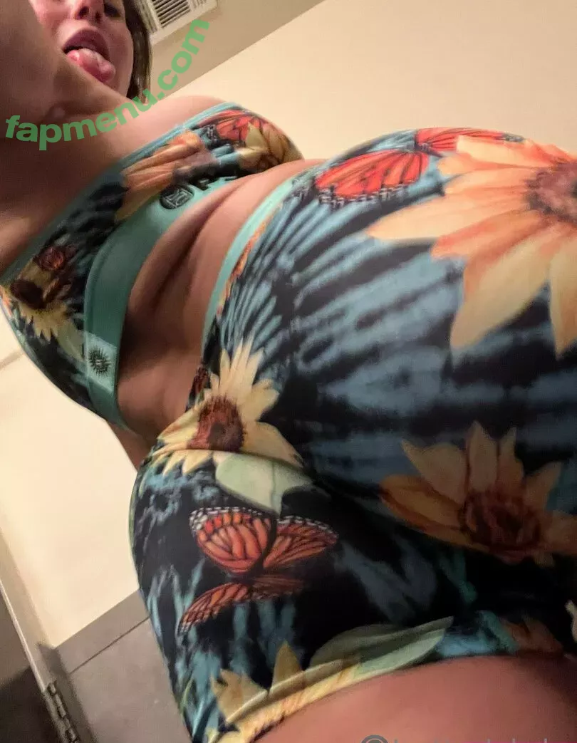 justinejakobs nude photo #1596 (justine.fun)