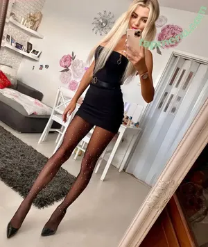  nude photo #0005