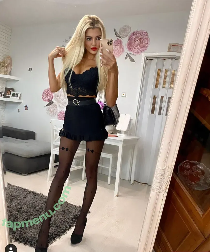 justynajalowiecka nude photo #0023 (justynajalowiecka)