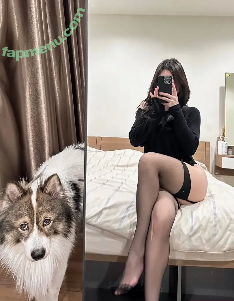 Jutarat_99s nude photo #0086 (Beam_99s)