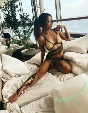 JVNA / Jana nude photo #0002
