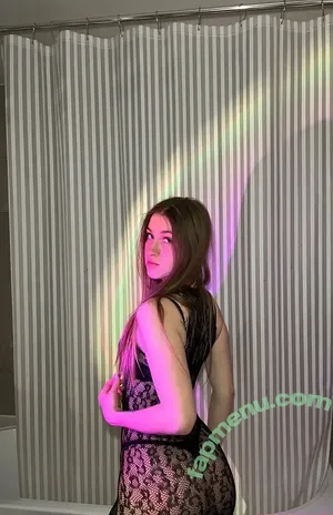 kaithlinelrosexxx / caitlin_rose819 nude photo #0018