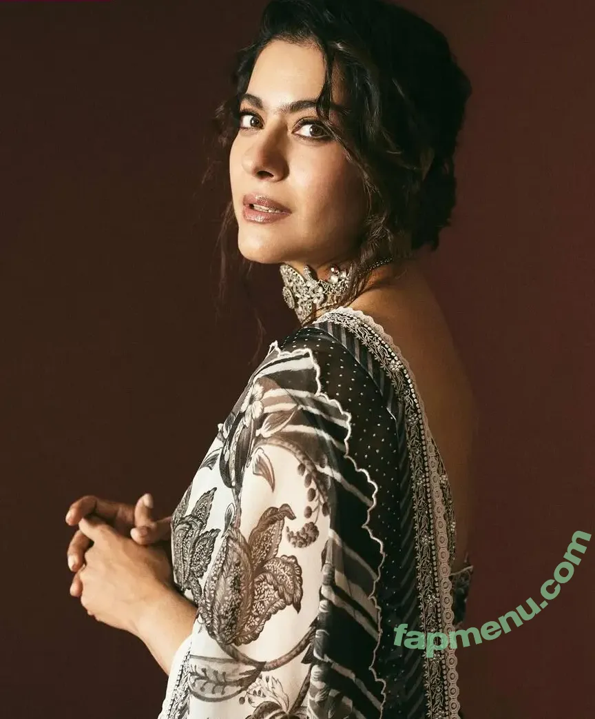 Kajol Devgn nude photo #0038 (itsKajolD / kajol)