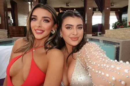 Kalani Hilliker / kalanihilliker nude photo #0355