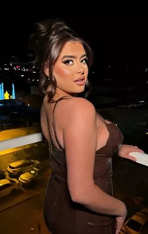 Kalani Hilliker / kalanihilliker nude photo #0374