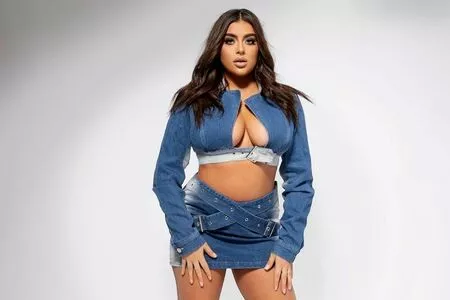 Kalani Hilliker / kalanihilliker nude photo #0382